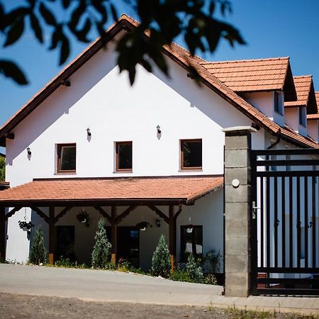 Vilafrancisca10 Alba Iulia Exterior photo